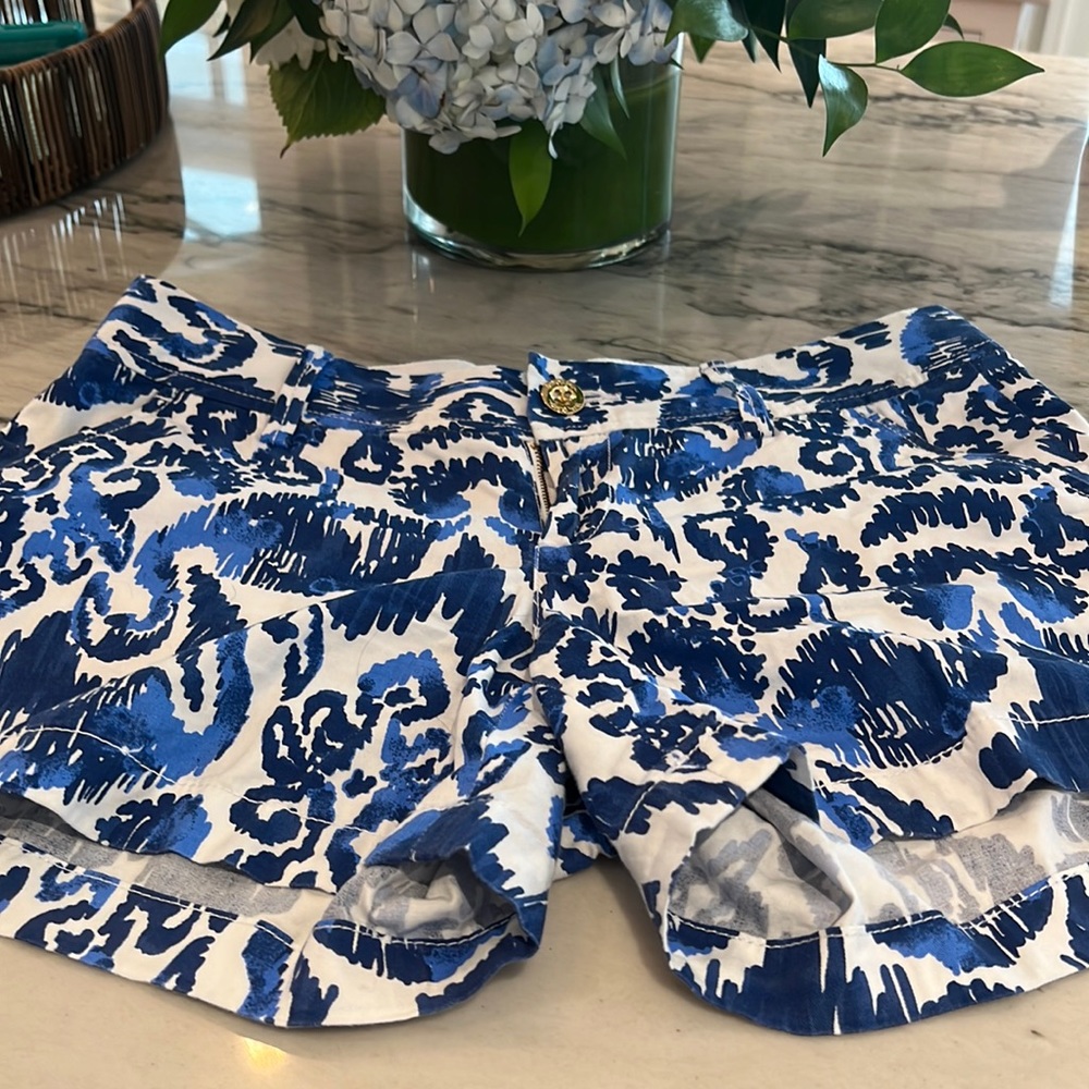 Lilly Pulitzer Callahan Resort Navy Beach
Bathers Cotton Twill Shorts size 4